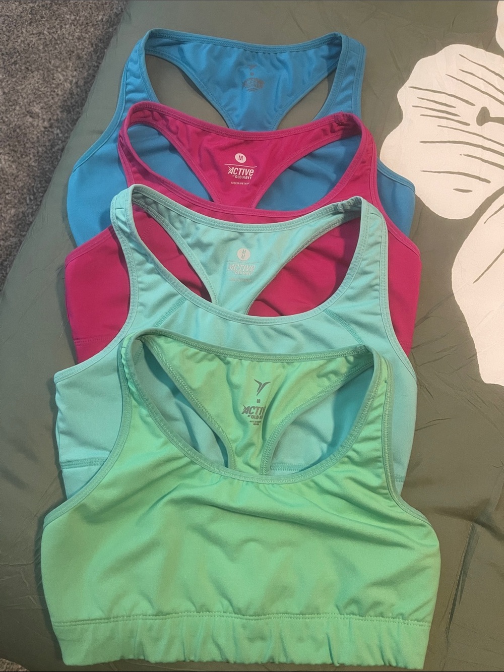 Old Navy Active Women's Sports Bras - Teal, Aqua, Pink, Blue (4-Pack)